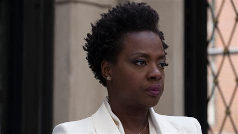 ‘widows’ Review Viola Davis Commands The Screen In A Somber Heist Film The New York Times