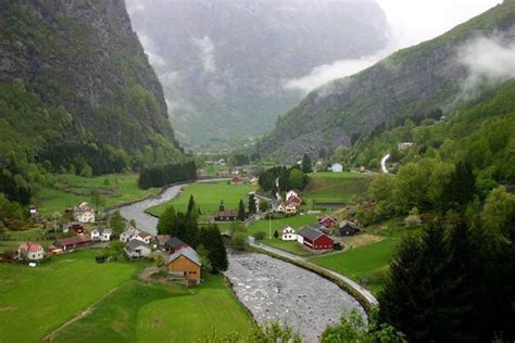 Flam Valley Norway Breathtaking Places Places To Go Places To Visit