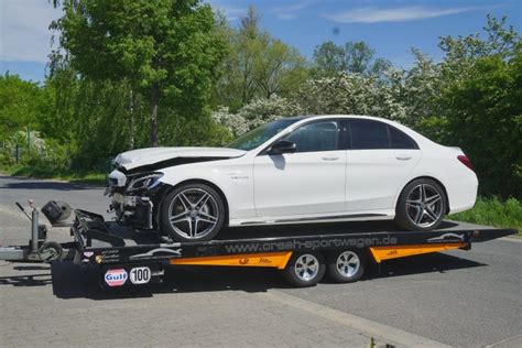 Unfallwagen Mercedes Amg C63 Frontschaden Crash Sportwagende Crash