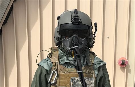 Us Air Force Fields Next Generation Protective Masks For Helicopter Crews