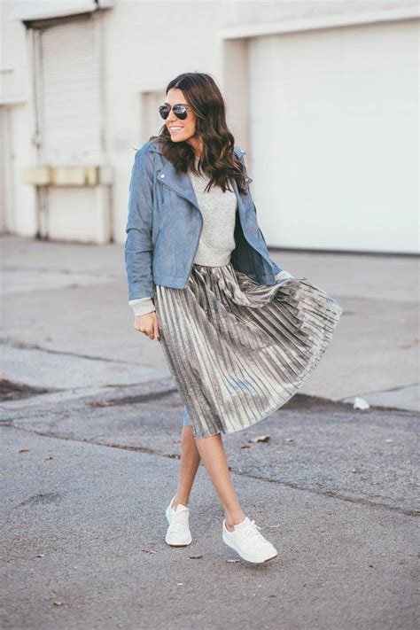 Https://techalive.net/outfit/pleated Skirt Outfit With Sneakers