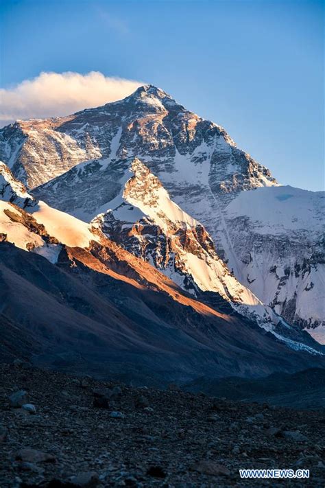 Sunset Scenery Of Mount Qomolangma In Chinas Tibet Peoples Daily Online