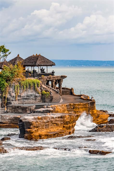 Tanah Lot A Beautiful Temple In Bali Bali Lugares Para Visitar