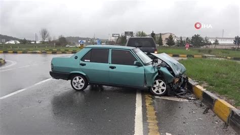 İki otomobil kavşakta çarpıştı 2 yaralı Dailymotion Video