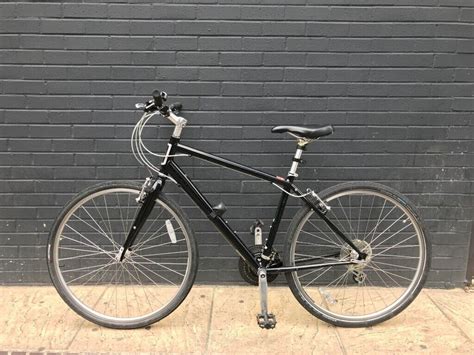 Specialized City Road Bike Blacksilver Size Medium In Hackney