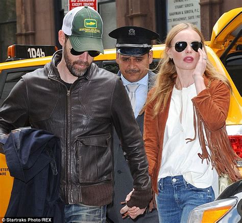 Kate Bosworth And Husband Michael Polish Stroll Through Central Park Daily Mail Online