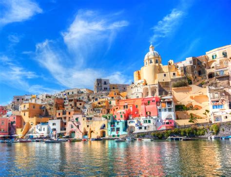 10 Beautiful Places To Visit In Naples