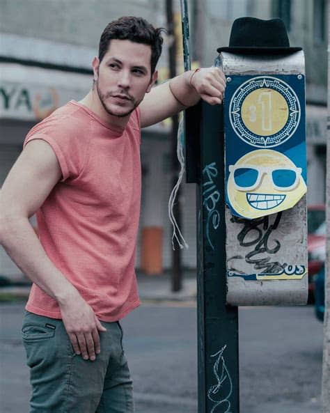 Dessa vez, christian chávez entrou em um barraco envolvendo um garoto de programa, identificado como josh, que durante uma entrevista disse ao tabloide mexicano tvnotas. Billie Danger - christian-chavez-photoshoot-2015-006 - RBD ...