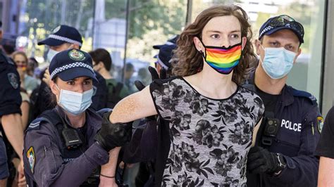 transgender activists march in sydney despite court ban au — australia s leading news