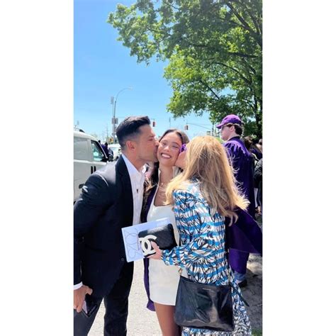 So Proud Kelly Ripa And Mark Consuelos Daughter Lola Graduates From Nyu