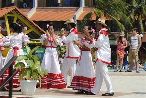 Tipico De Cuba Don T Miss The Six Most Popular Traditional Festivals In Trinidad Blog Meli 225