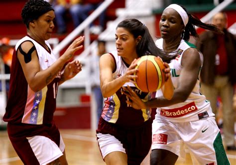 Selección femenina de baloncesto participa en el Campeonato Suramericano en Colombia MippCI