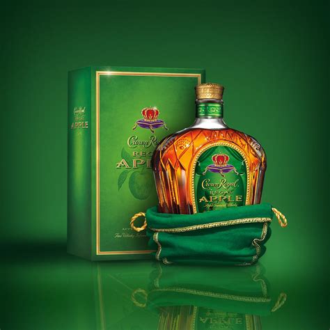 This smooth crown royal apple cocktail is the perfect sipper on a crisp fall day. Crown Royal on Twitter: "The Crown is out of the bag ...