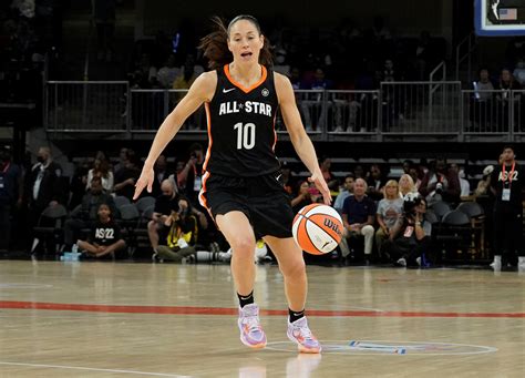 Uconn Womens Basketball Great Sue Bird Has Emotional Farewell With Wnba Loss ‘thank You Sue