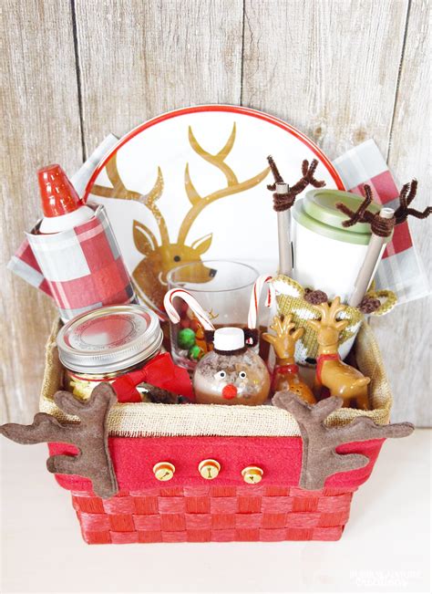 Reindeer T Basket Such A Fun T Basket Idea For Christmas