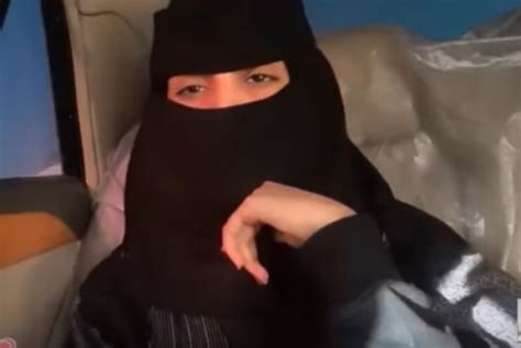 شاهد بالفيديو بنت سعودية يعلمها حبيبها على قيادة السيارة شاهد ماذا