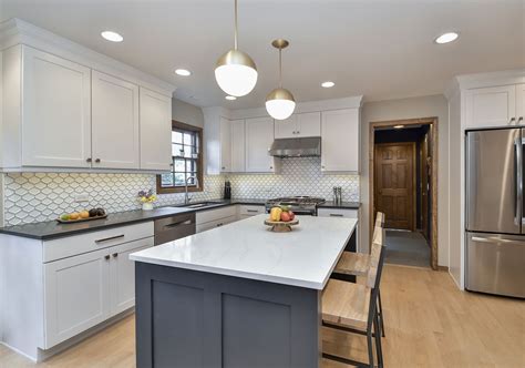 If you are keen upon removing your soffits during a kitchen remodeling process, considering surrounding factors is important. What is a Kitchen Soffit and Can I Remove It? | Home ...