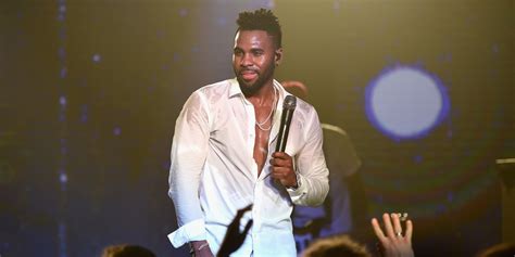 Jason Derulo Accuses Cats Of Editing His Bulge Paper