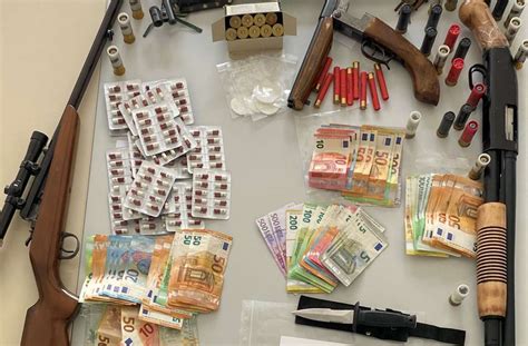 Durchsuchungen In Mannheim Polizei Fasst Mutmaßliche Drogenhändler
