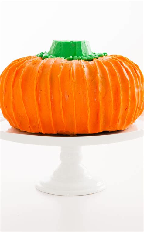 Pumpkin Patch Cake Is It Just Us Or Does A Bundt Pan Have The Perfect