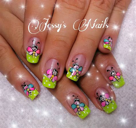 Que los diseños curriculares en vigencia para el nivel inicial, no obstante haber contribuido a su desarrollo y mejoramiento, requieren ser actualizados. Flores Mariposas Lindas Uñas Decoradas - Flores facil Pedicure