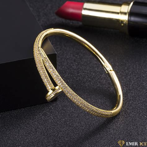 Bracelet Clou Cartier Imitation Plaqué Or Avec Diamant