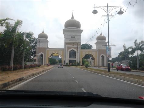 Taman tamadun islam has become famous spot tourism destination in terengganu, but it is not get many recipients from tourist. MENYUSUN SEJARAH MASA DEPAN..: WW : TERENGGANU 5: TAMAN ...