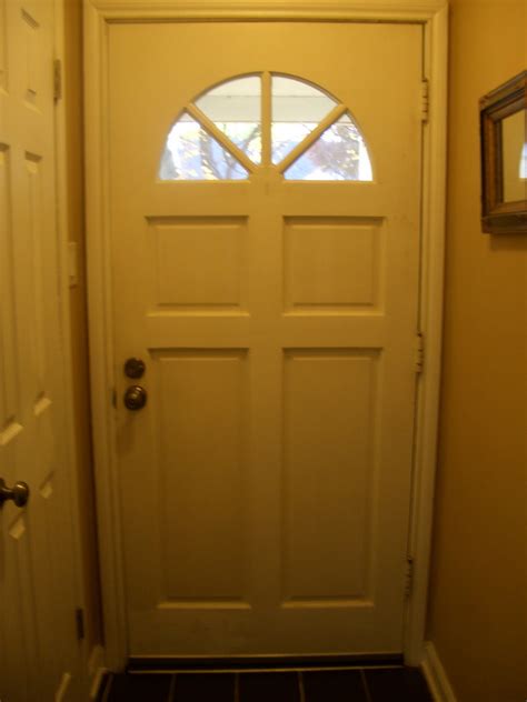 Today i would like to share with you and show you… how to paint a door. Cool Home Creations: Painting Front Door- Interior