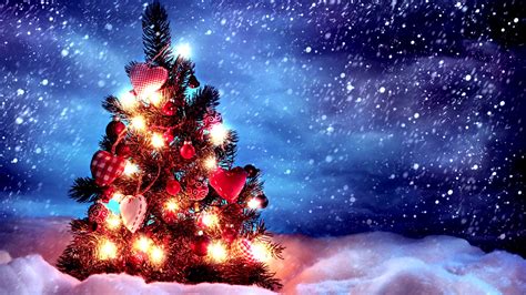 Christmas Tree With Lights 1920x1080 1080p Wallpaper