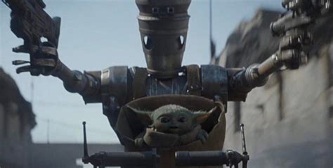 Photo Baby Yoda With An Adrenaline Rush As A Robot Gets Them Out Of Trouble
