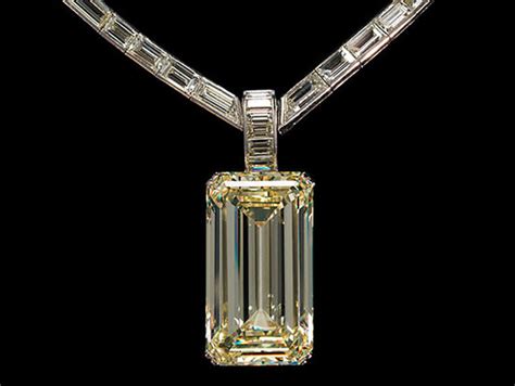 Smithsonian Adds 55 Carat Kimberley Diamond To The National Gem