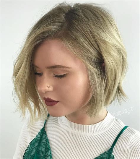 Shaggy Side Parted Blonde Bob Cute Bob Haircuts Cute Bob Hairstyles