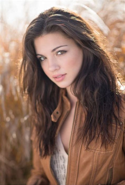 pin by ty page on brunettes 2️⃣ brown hair green eyes beauty brown hair female