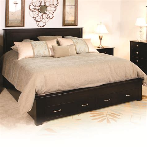 Daniels Amish Cosmopolitan Queen Frame Bed With 2 Footboard Drawers