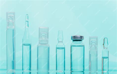 El Vial De Ampolla Médica De Vidrio Para Medicamentos Inyectables Es Cloruro De Sodio Líquido