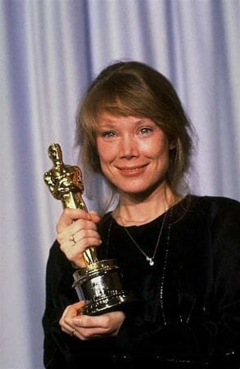 Sissy Spacek Sexiest Pictures 39 Photos The Viraler