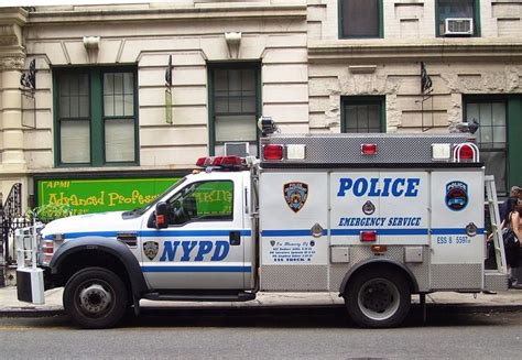 Nypd Esu Vehicle Police Cars By Country Wikimedia Commons Usa