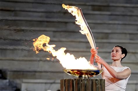 Olympic Torch Heads To Vancouver The Big Picture