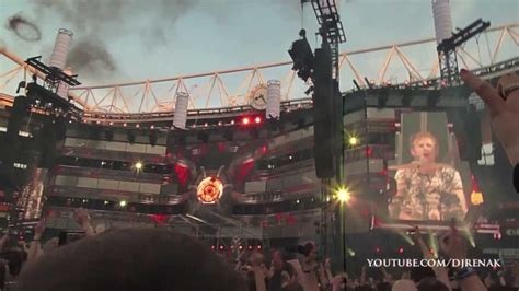 Supremacy Muse Live At The Emirates Stadium YouTube