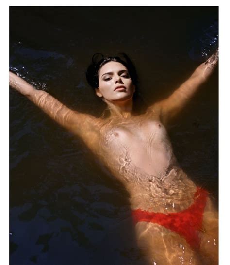 Kendall Jenner Sexy Topless Photos Thefappening