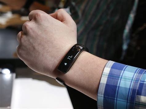 Lg Lifeband Touch Reimagine Your Bulky Fitness Tracker By Gadget
