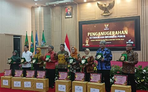 Puluhan Badan Publik Banten Diganjar Penghargaan Dari Komisi Informasi