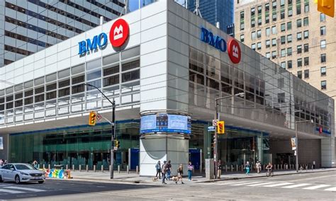 Bmo Expands Us Footprint With Us16bn Bank Of The West Deal Wealth