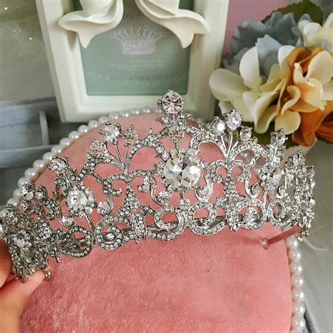 White Vintage Rhinestone Bridal Tiara Wedding Hair Accessories Crystal