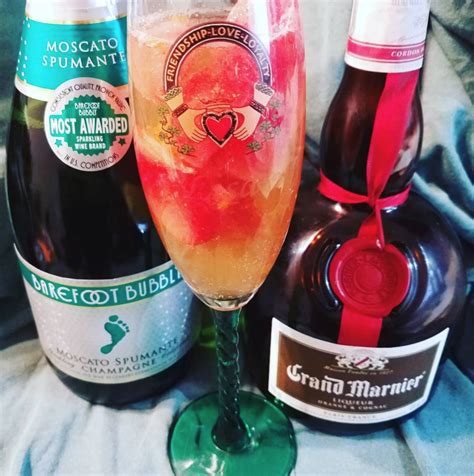 Bubbly Sangria With Grand Marnier Wineintro
