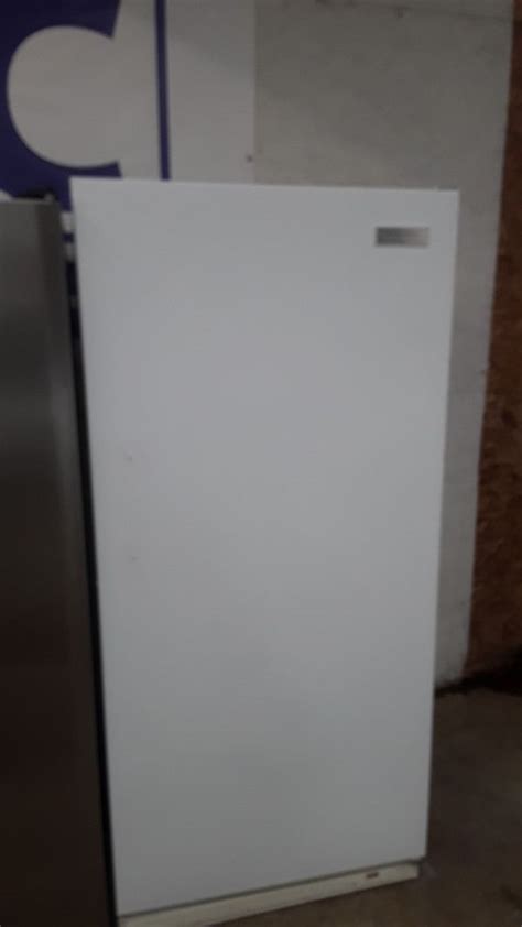 20 Cubic Foot Manual Defrost Upright Freezer For Sale In Vancouver Wa Offerup