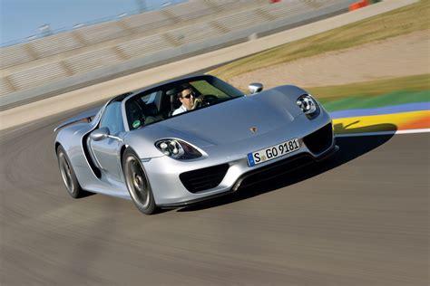 Long Wait For Porsche 918 Spyder Replacement Pictures Evo
