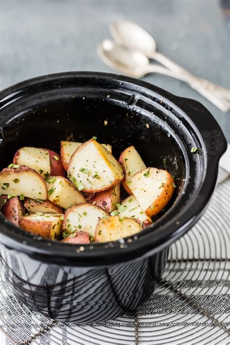 Cover and cook on low for 5 1/2 to 6 1/2 hours or on high for 2 1/2 to 3 1/2 hours, it is done when. Garlic Ranch Slow Cooker Potatoes (PLUS Spicy Taco Potatoes)