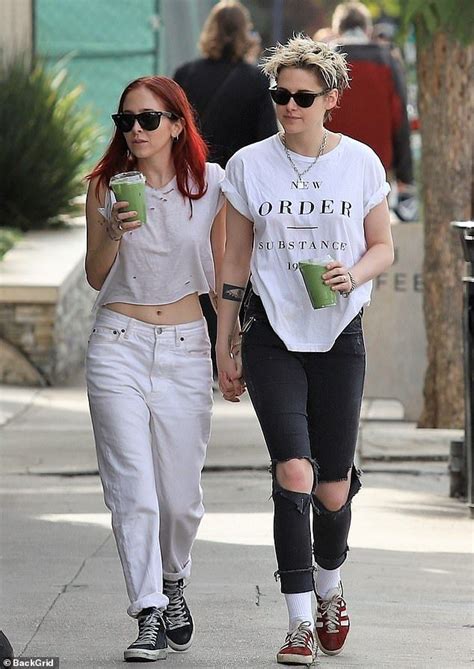 Kristen Stewart Holds Hands With New Girlfriend Sara Dinkin In La