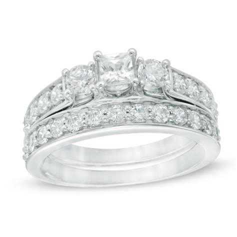 1 12 Ct Tw Princess Cut Diamond Past Present Future Bridal Set In